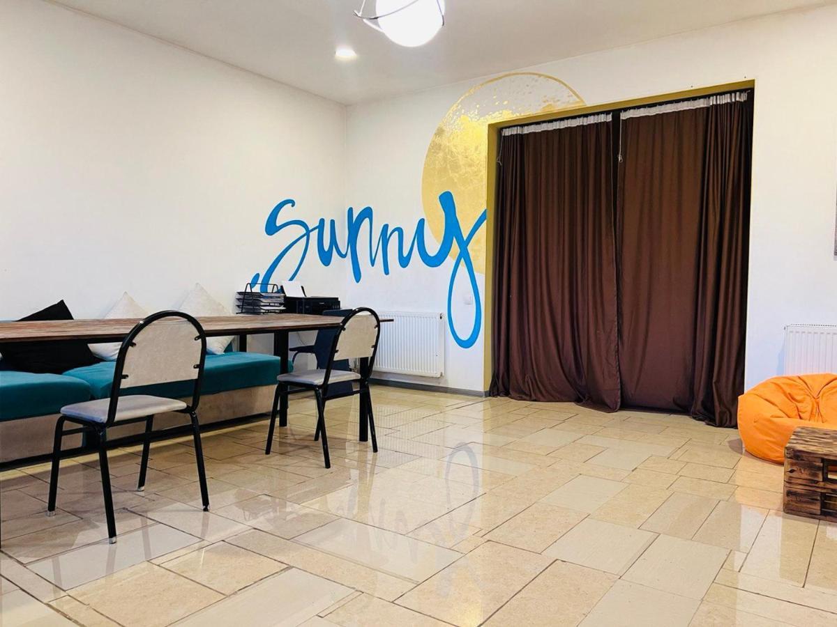 Sunny Hostel Tbilisi Ngoại thất bức ảnh