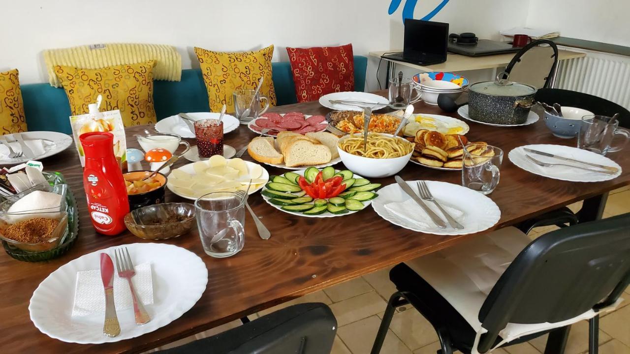 Sunny Hostel Tbilisi Ngoại thất bức ảnh